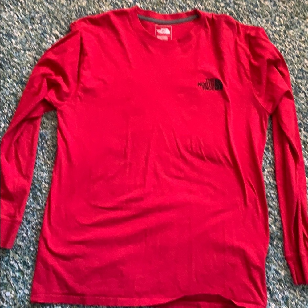 Men’s north face long sleeve tee. Perfect cond